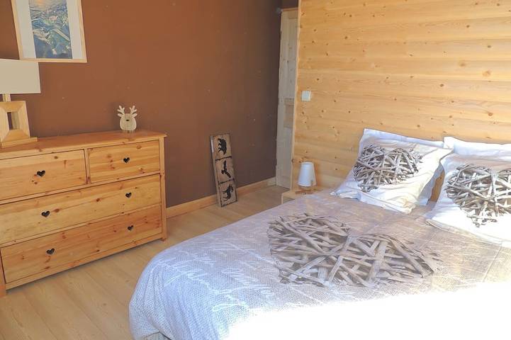 Entire apartment, Cerf apartment in new chalet with view of Matemale lake 12 beds in Les Angles, Parc naturel régional des Pyrénées catalanes