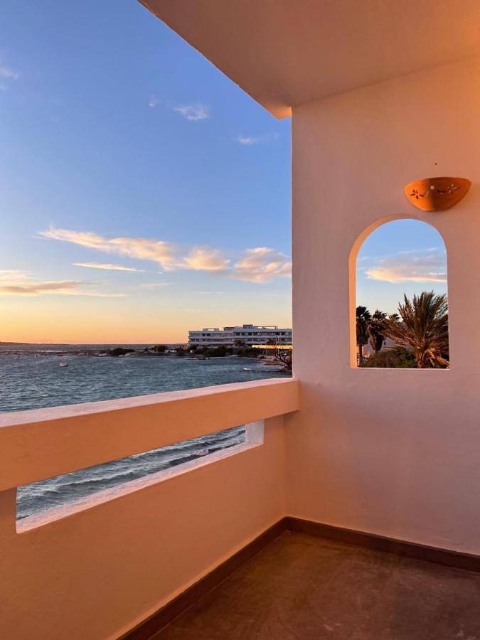 Aparthotel para 2 personas, con vistas al lago además de terraza y vistas - 1