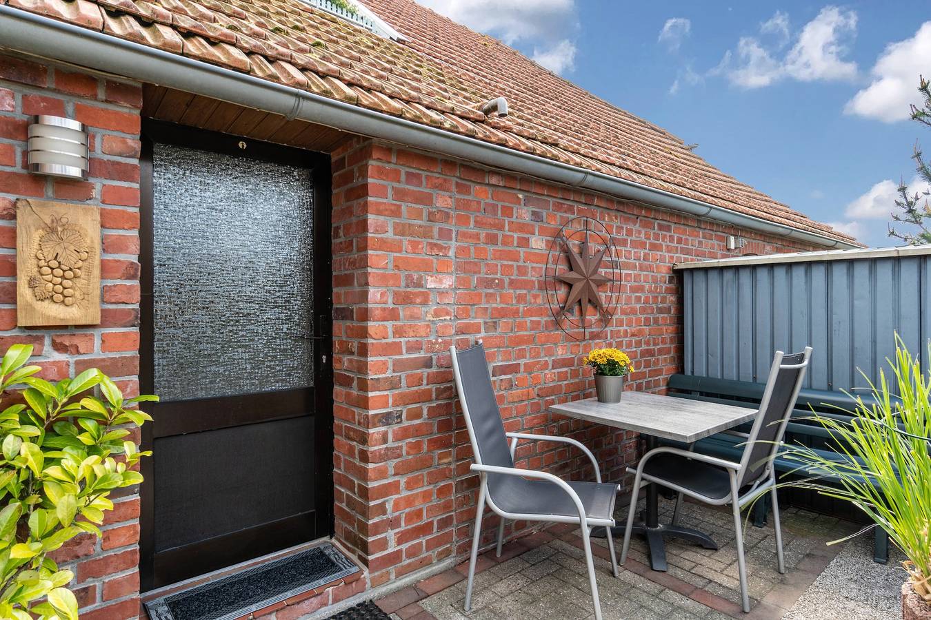 Ganze Wohnung, Apartment 'Möwennest' mit privater Terrasse, Gemeinschaftsgarten und Wlan in Friederikensiel, Wangerland