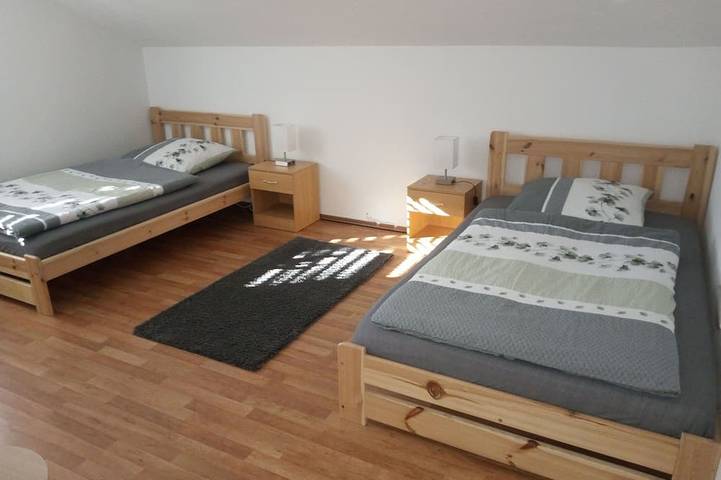 Ganze Wohnung, Fewo Südlicher Ortsrand von Rott (100m²) - Ferienwohnung in Rott, Romantische Straße