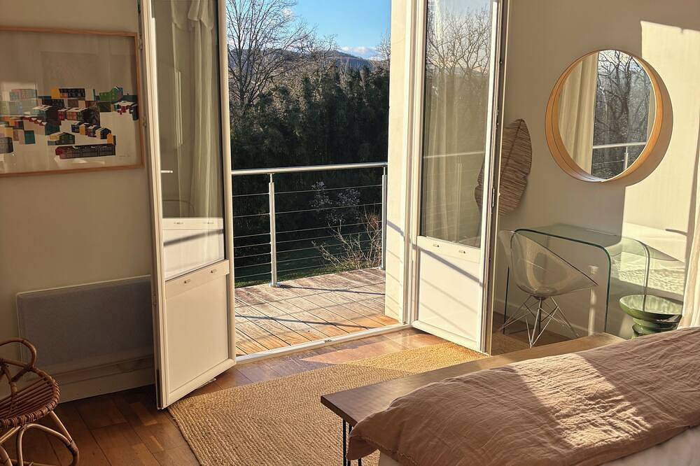 Entire apartment, Apartment spirit house Ciboure in Urrugne, Bayonne region