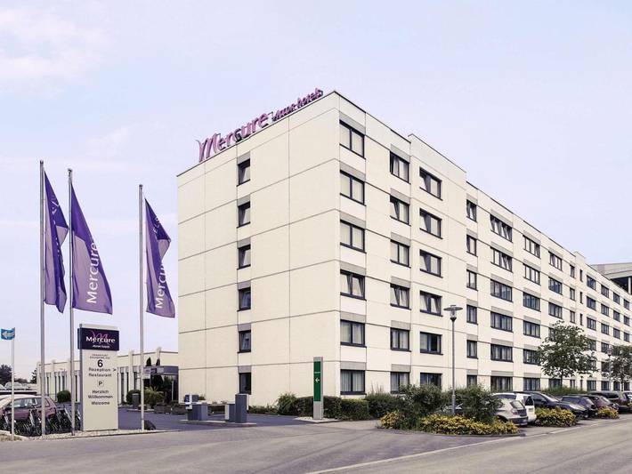 Hotel für 2 Personen, mit Terrasse und Garten sowie Pool in Eschborn