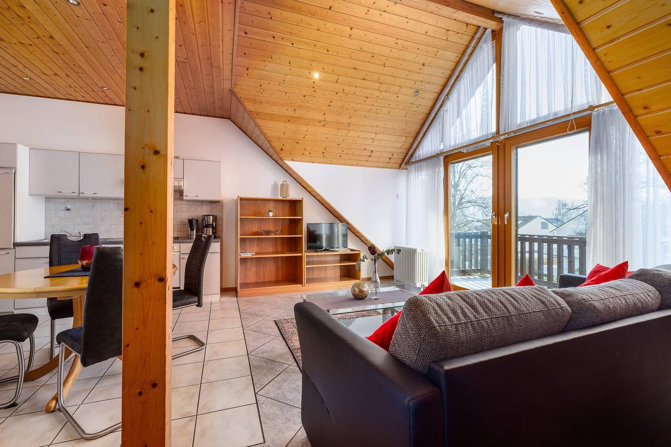 Ganze Wohnung, Apartment Spittelsberg mit Balkon und Wi-Fi in Bodman-Ludwigshafen, Obersee (Bodensee)