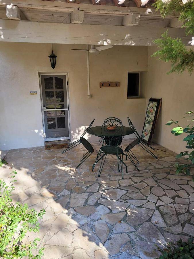 Gîte pour 3 personnes, avec piscine et jardin dans Albaron - 3