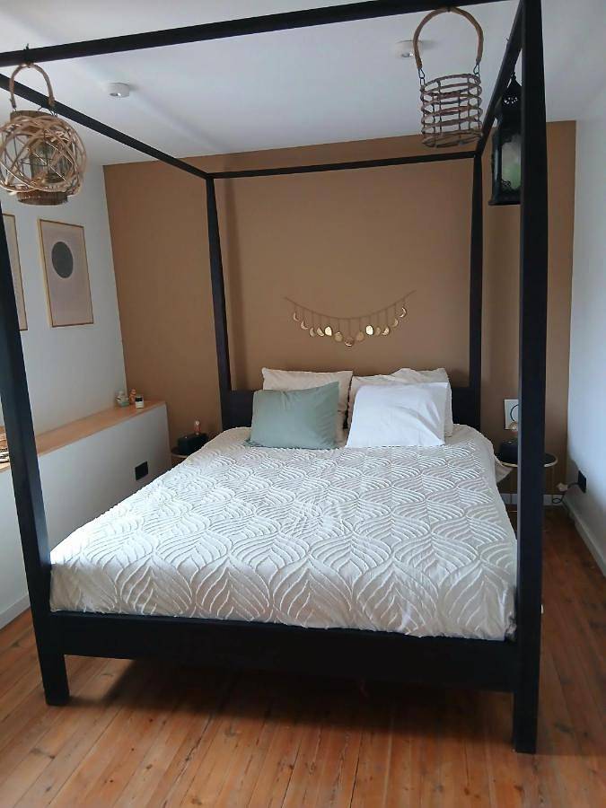 Gîte pour 2 personnes, avec vue ainsi que jardin et terrasse à Onhaye - 2