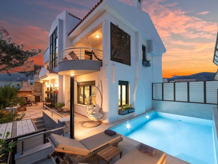 Ferienhaus für 8 Personen, mit Garten und Pool