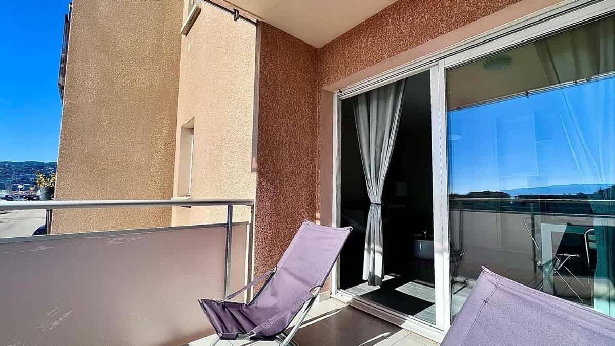 Appartement entier, Casamea - Vue Mer, Clim & Parking, Proche Plage in Ajaccio, Golfe D'Ajaccio