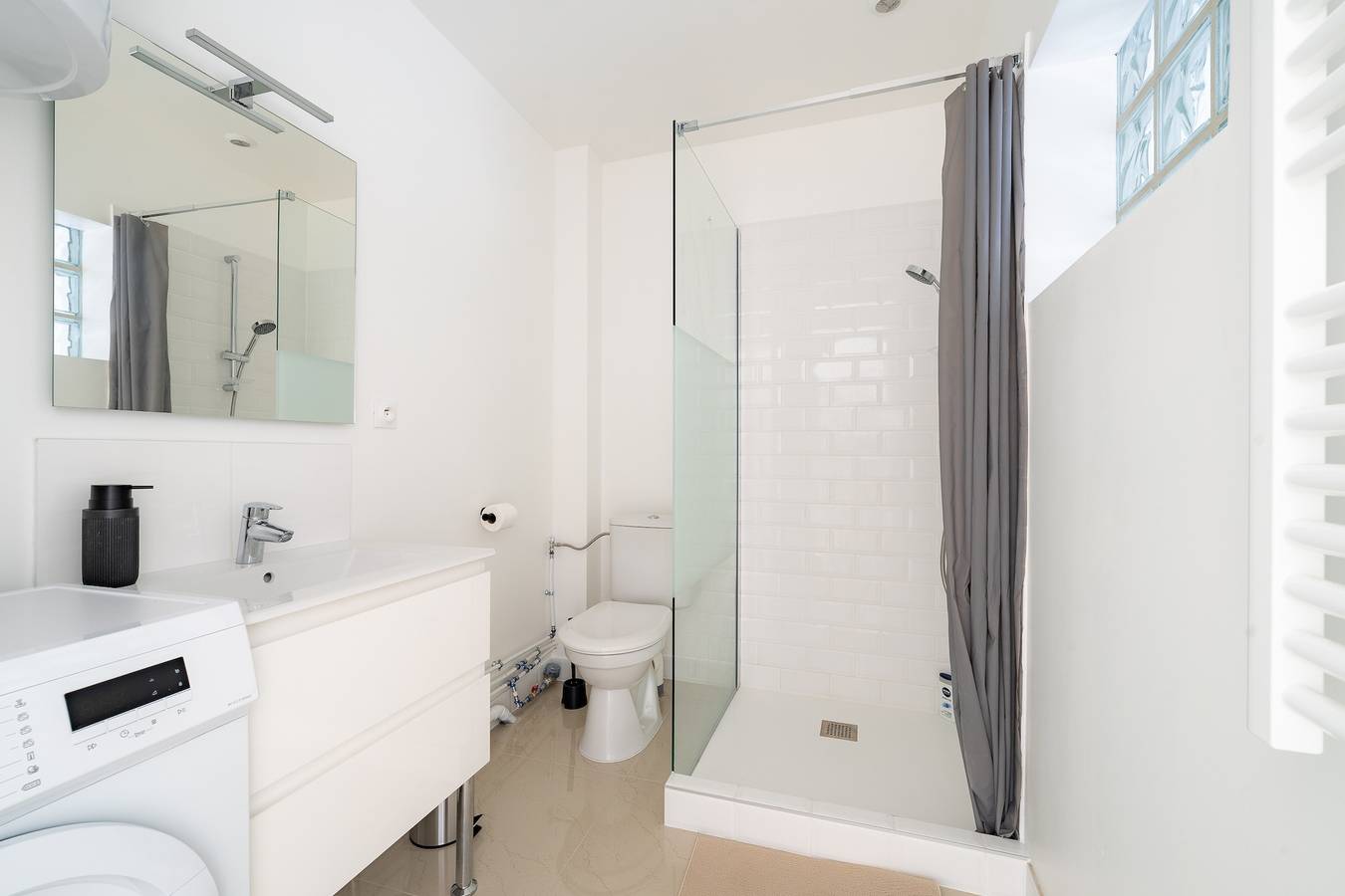 Apartamento entero, L’Escapade Doullennaise - Grand studio pour 4 in Doullens, Región de Amiens