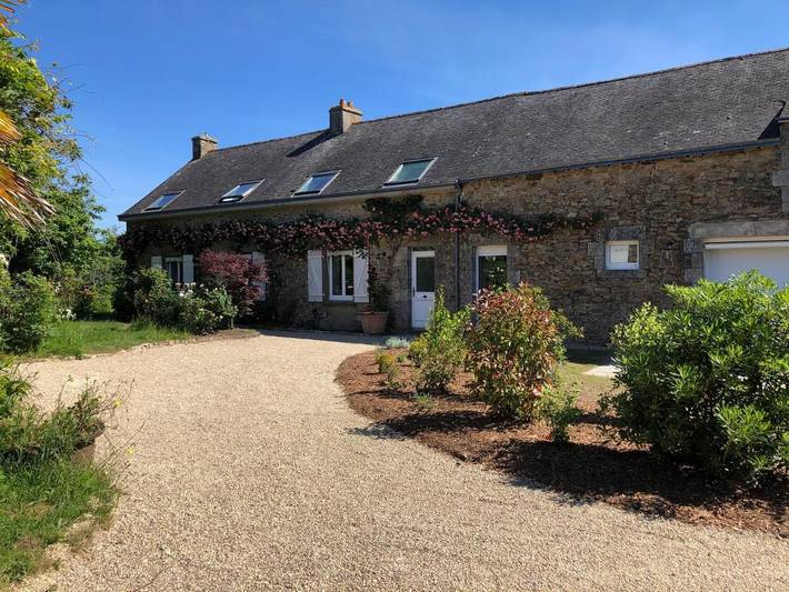 Location de vacances pour 15 personnes, avec Terrasse ainsi que Jardin et Vue à Surzur