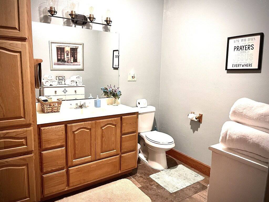 Kürzlich renoviertes Haus im viktorianischen Stil in der Innenstadt von Pflugerville in Pflugerville, Travis County