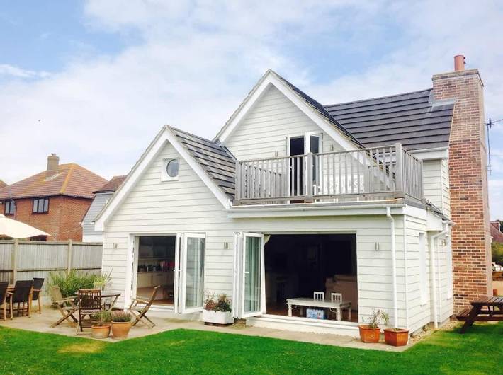 Beach house for 10 people, with view and garden in West Wittering