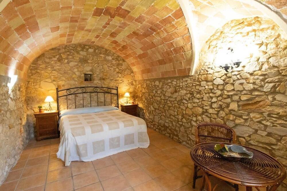 Casa rural para 20 personas en Girona in Caldas de Malavella, Provincia de Gerona