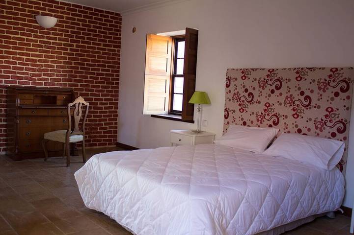 Gîte pour 4 personnes, avec jardin dans Tetir - 4