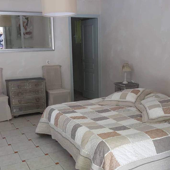 Chambre d’hôte pour 4 personnes, avec jardin ainsi que piscine et vue à Le Thor - 3