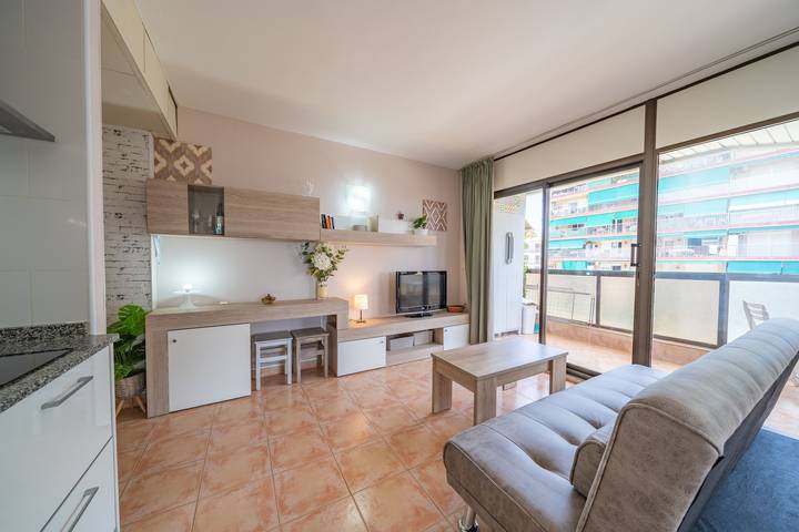 Ferienwohnung für 3 Personen, mit Balkon und Pool in Malgrat de Mar - 2
