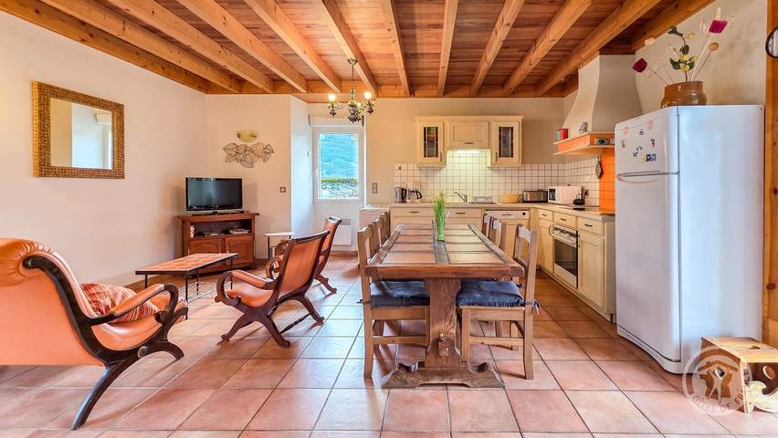 Gîte pour 6 personnes, avec jardin, animaux acceptés à Lau-Balagnas