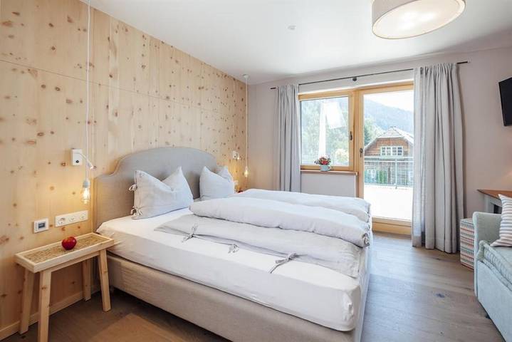 Ferienhaus für 5 Personen, mit Balkon und Terrasse sowie Garten und Pool am Millstätter See - 2