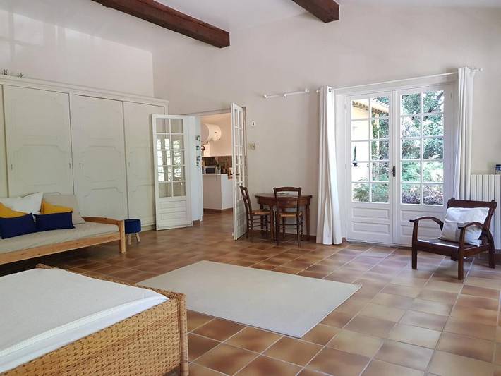 Location de vacances pour 3 personnes, avec piscine et jardin, animaux acceptés à La Bastide-des-Jourdans - 4