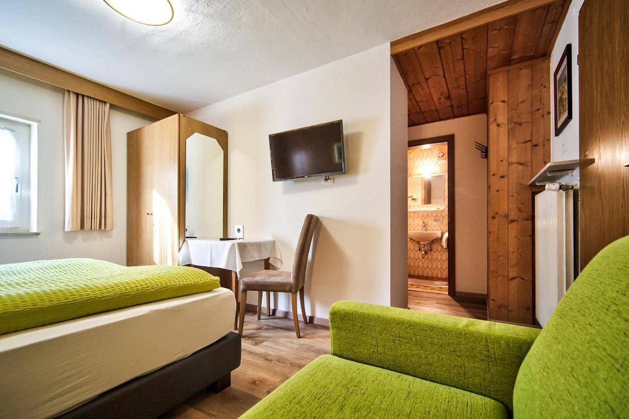Double Room in Marling, Massif de l'Ortles
