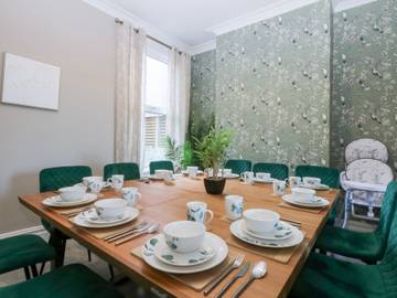 Holiday Rental for 11 People in Colwyn Bay, Conwy region, Photo 3