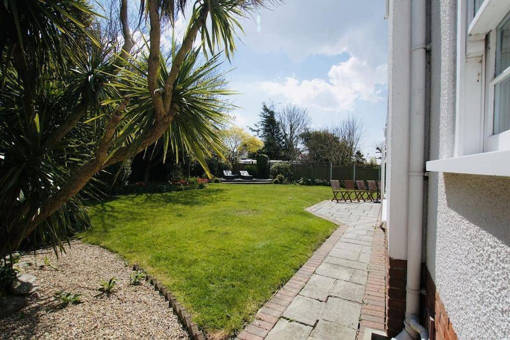 Four-Bedroom House in Frinton on Sea, Frinton and Walton