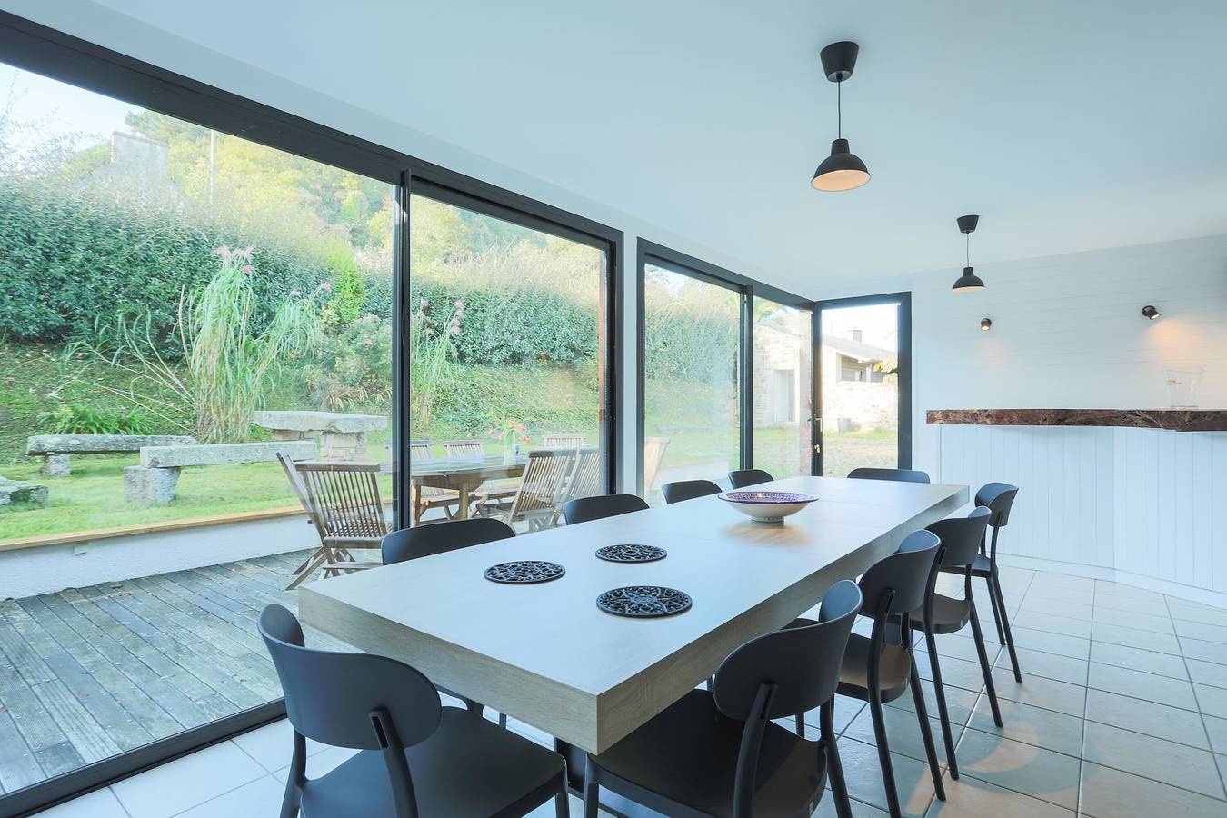 Ferienhaus 'Maison Chevoir Pieds Dans L'eau' mit Meerblick, privater Terrasse und Wi-Fi in Ploubazlanec, Côte de Goëlo
