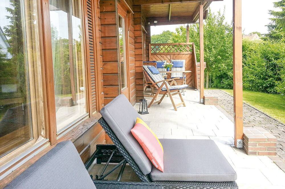 Bullerbü in Ostseenähe - Holzhaus auf dem Dorf in Wangels, Hohwachter Bucht