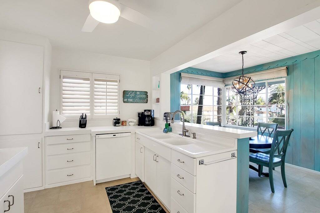 West Beach - weniger als 2 Blocks zum Strand, Einkaufsmöglichkeiten, Restaurants und Pier! in Santa Barbara, Santa Barbara County