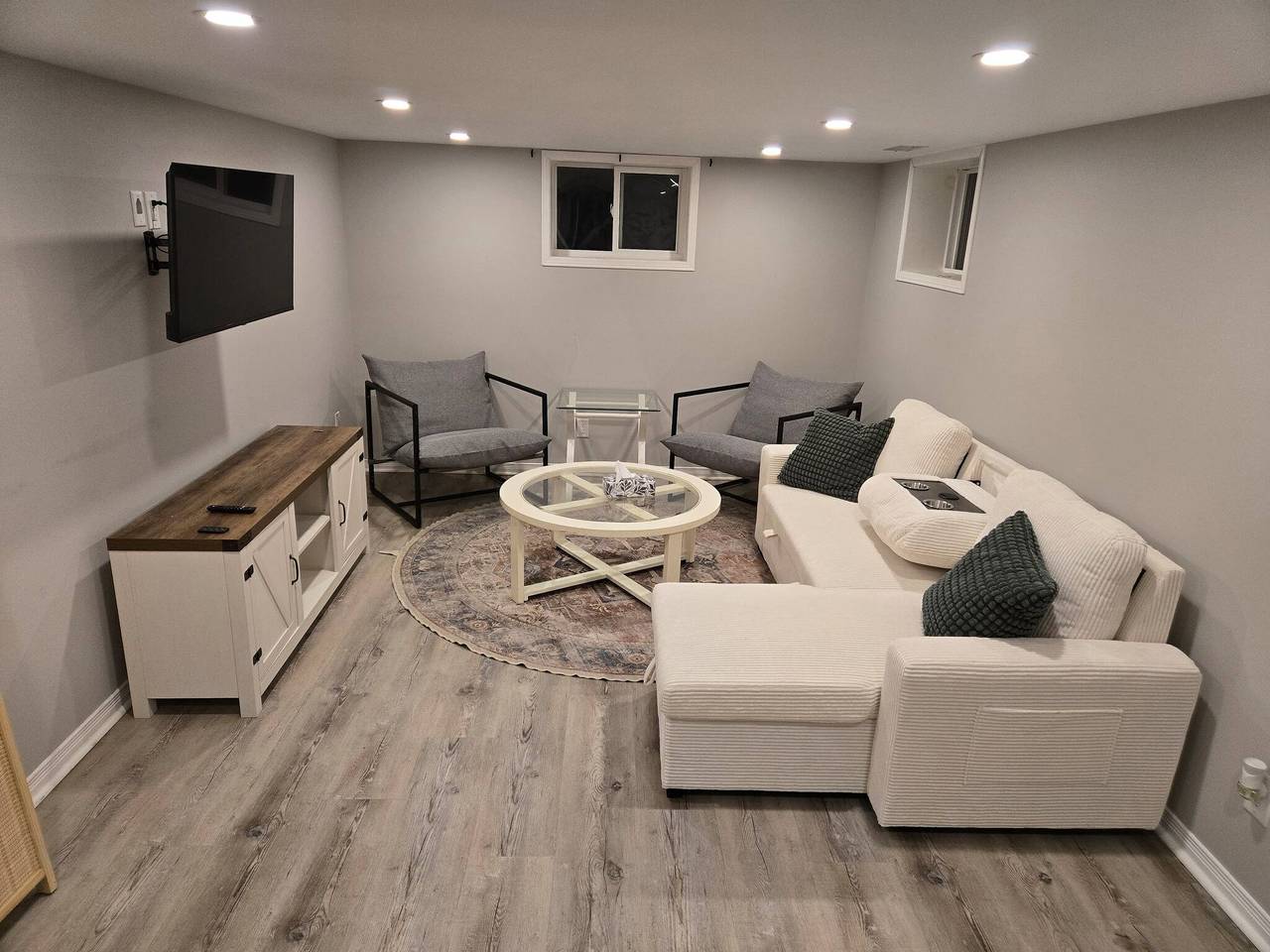 Appartamento intero, L'accogliente East Hill 2026! in Lago Ontario (Kanada)