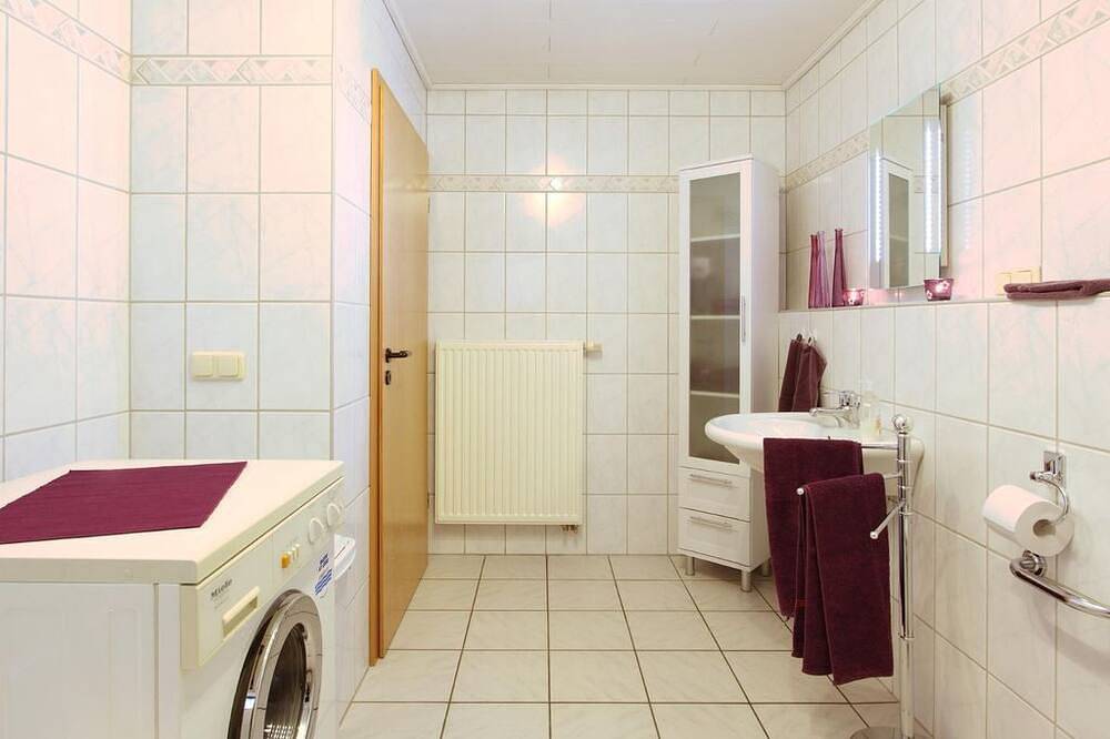 Ganze Wohnung, Ferienwohnung Hansen - 2-Bett-Ferienwohnung in Hillesheim, Vulkaneifel