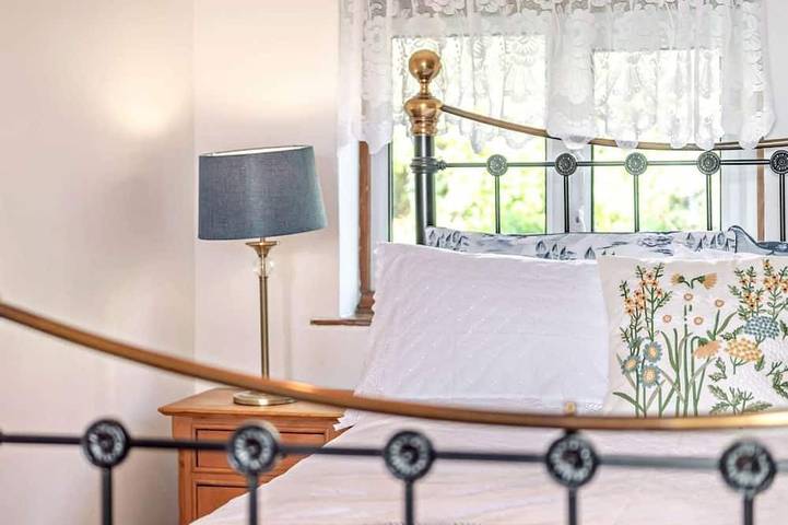2 Bed in Brixham in Brixham, Torbay