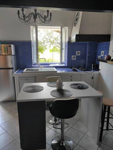 Gîte pour 4 personnes, avec jardin et vue dans Torchefelon