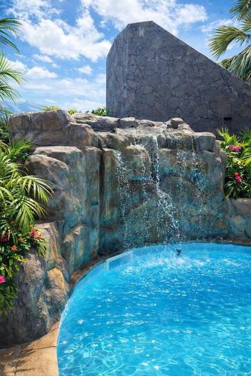 Gîte pour 2 personnes, avec piscine et terrasse dans Cap jaune