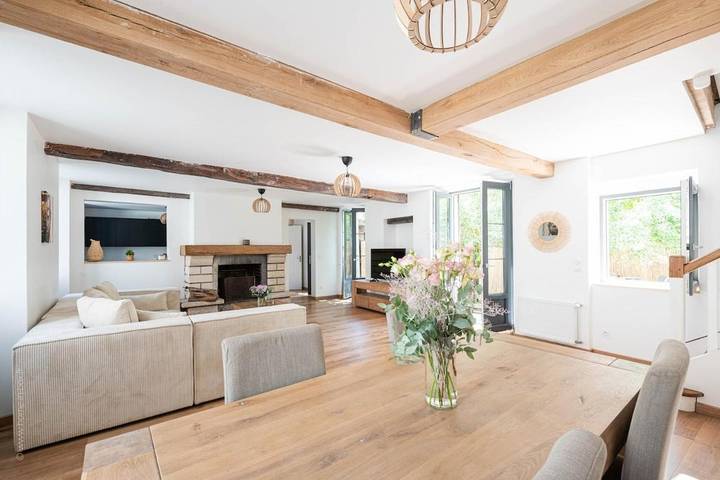 Location de vacances pour 9 personnes, avec jardin à Dampierre-en-Yvelines - 3