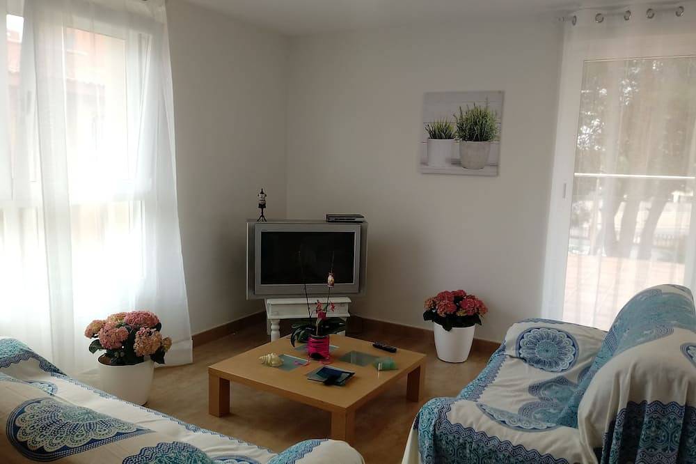 Apartamento entero, Bonito apartamento a 400 metros de orilla del mar. in San Juan Playa (Alicante), Costa Blanca