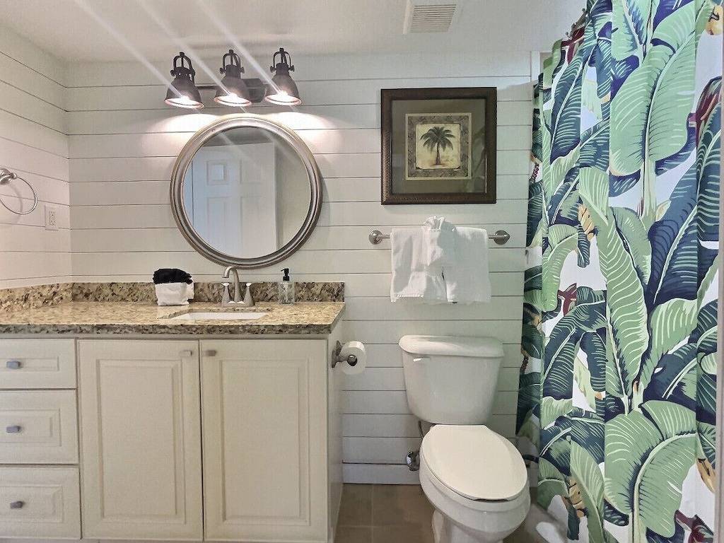 Ganze Wohnung, 3212 Across from Pool * King & Queen/Twin Bunk Bed in Tavernier, Monroe County