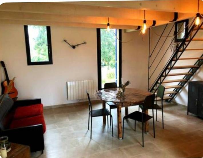 Gîte pour 4 personnes, avec piscine ainsi que terrasse et jardin, animaux acceptés dans le Vaucluse - 4