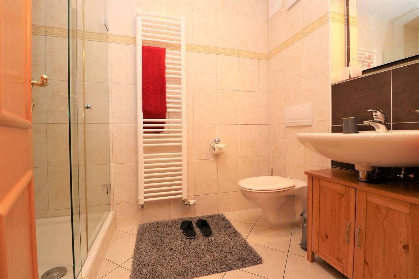 Appartement entier, Ferienwohnung mit Terrasse direkt hinter der Düne in Wustrow, Fischland