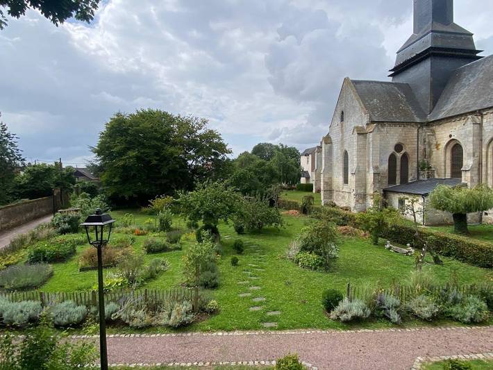 La commanderie in Halloy, Río Oise