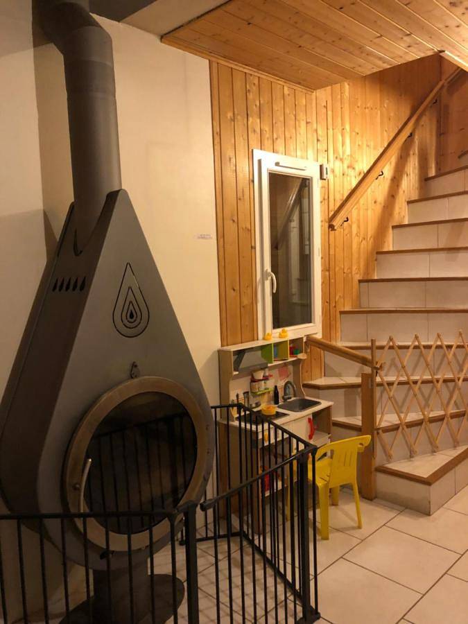 Location de vacances pour 6 personnes, avec vue et jardin, adapté aux familles à Le Chambon-sur-Lignon - 2