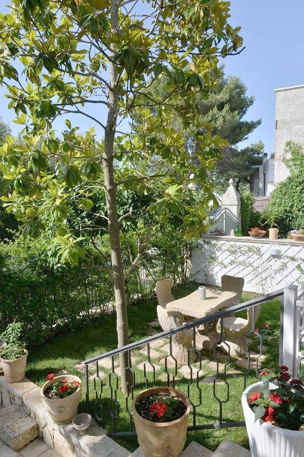 Chambre d’hôte pour 3 personnes, avec vue et jardin, adapté aux familles à Alberobello - 2