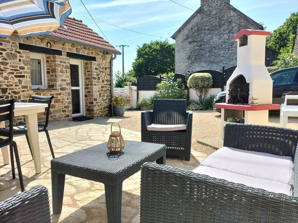 Ti Kernevez in Pludual, Côte de Goëlo