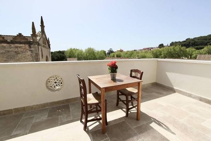 Location de vacances pour 8 personnes, avec balcon ainsi que piscine et jardin à Alella - 4