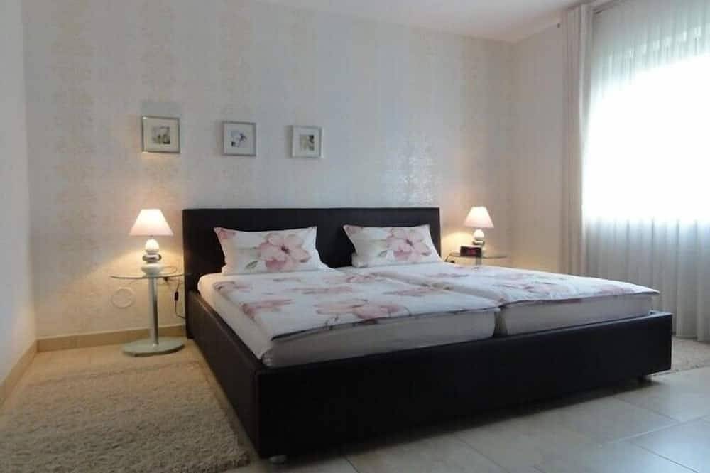 Ganze Wohnung, Hochwertige  Parterre-Ferienwohnung **** in Senhals nähe Cochem-Mosel in Senheim, Cochem-Zell