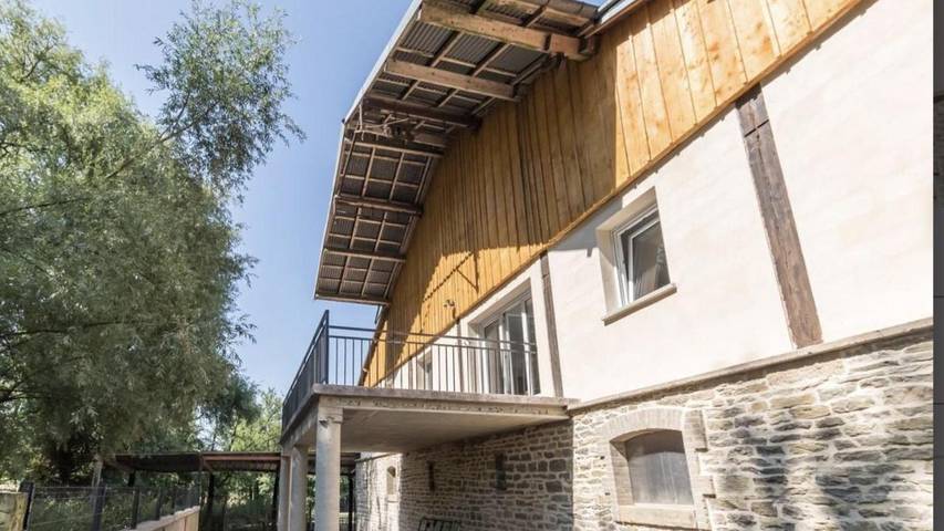 Gîte pour 6 personnes, avec vue et terrasse dans Corre - 2