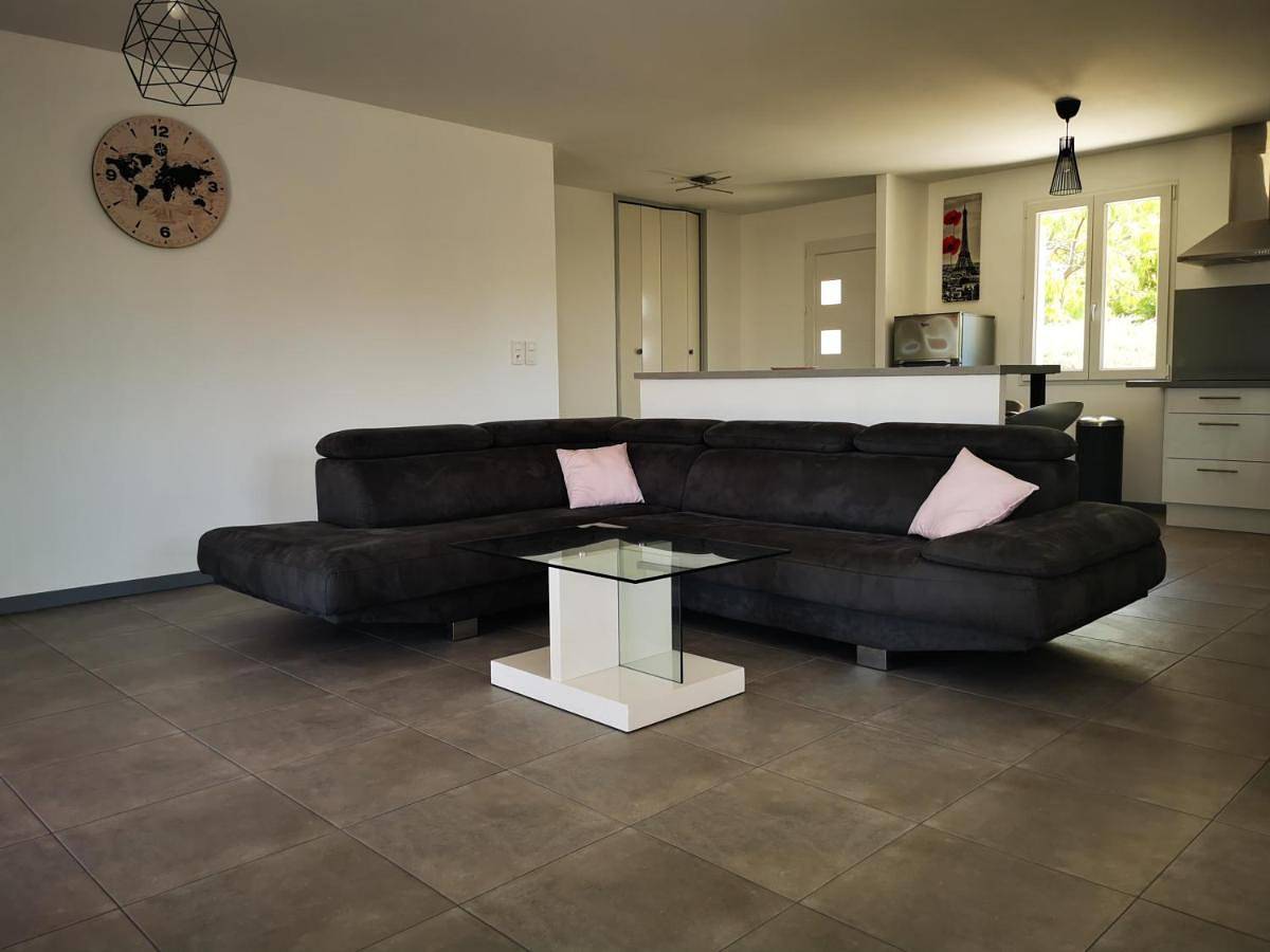 Charmante maison de vacances avec piscine in Gallargues-le-Montueux, Côte méditerranéenne (France)