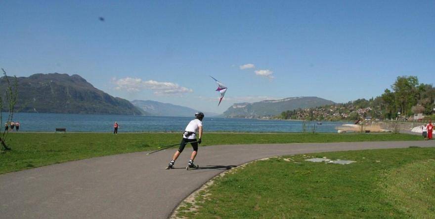 Gîte pour 5 personnes, avec vue et vue sur le lac, adapté aux familles à Tresserve - 4