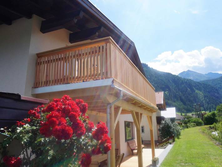 Ferienwohnung für 2 Personen, mit Terrasse und Garten sowie Ausblick