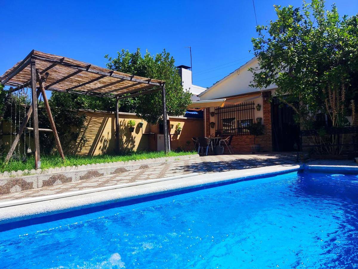 Four-Bedroom House in El Bosque, Pueblos Blancos