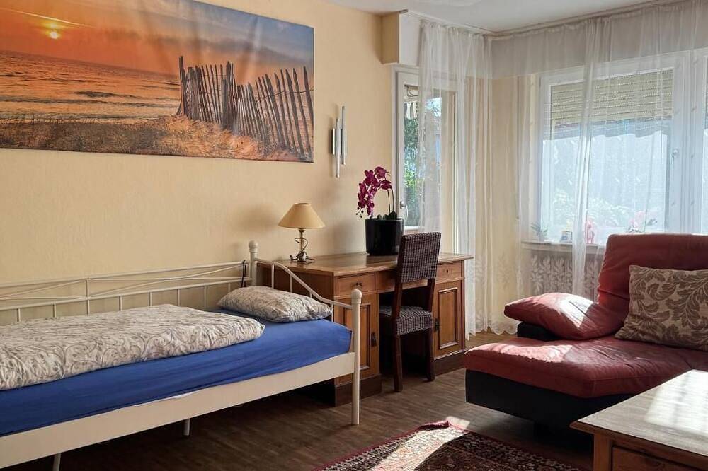 Ganze Wohnung, Große Monteurwohnung in Troisdorf | 100 qm | bis 5 Pers. | Garten | Parkplatz in Troisdorf, Rhein-Sieg-Kreis